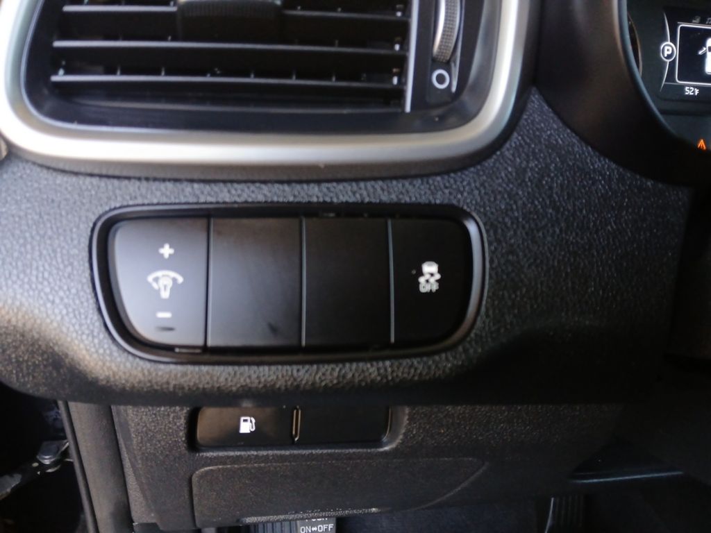 Used Car 2017 Kia Sorento  Lx For Sale Under $12,000 In Austin, Texas