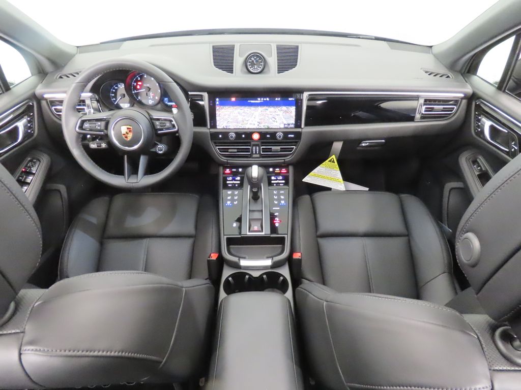 Thumbnail: 2026 Porsche Macan - 16