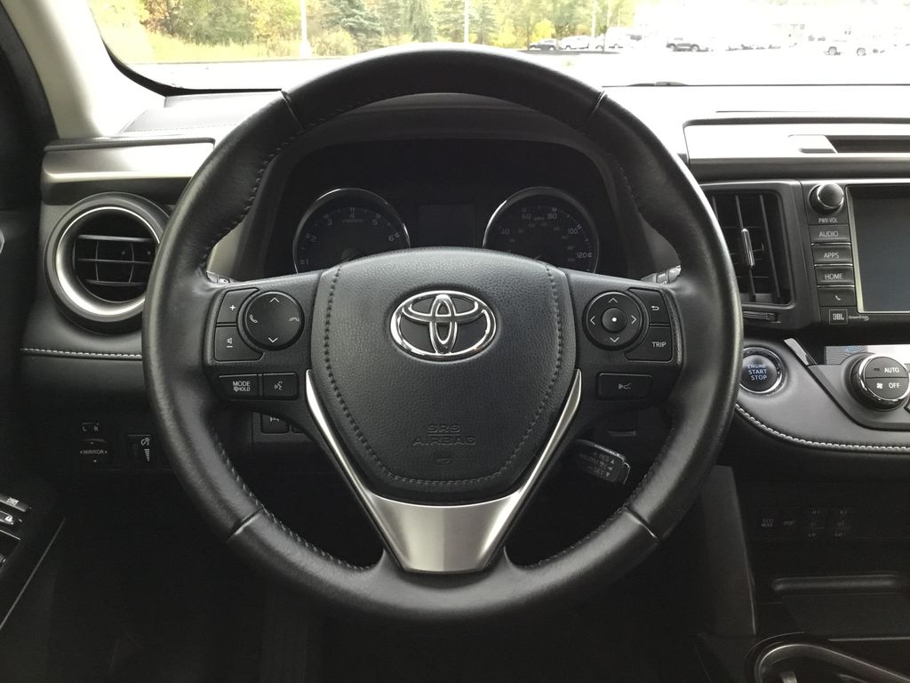 Thumbnail: 2016 Toyota RAV4 - 21