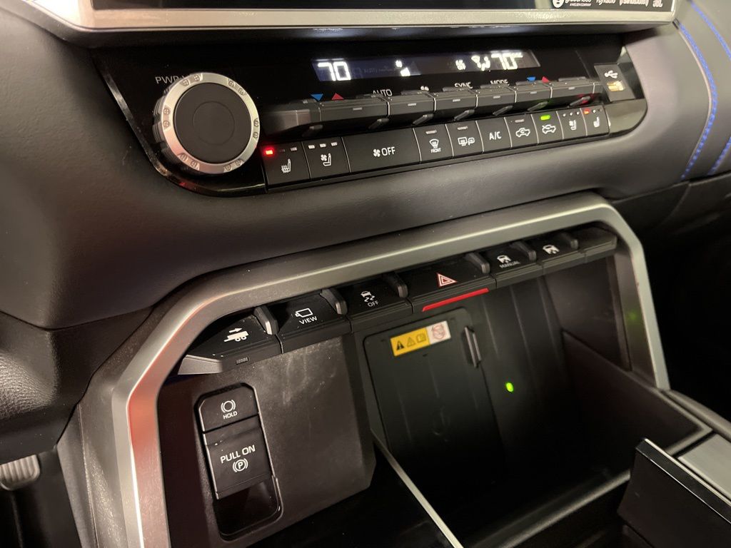 Thumbnail: 2023 Toyota Tundra - 31