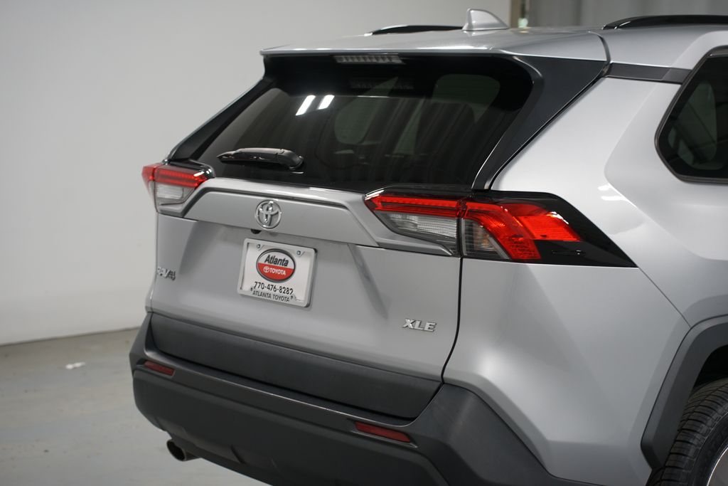 Thumbnail: 2023 Toyota RAV4 - 9