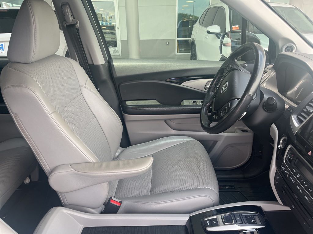 2017 Honda Pilot Elite 4