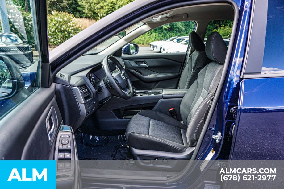 Used 2025 Blue Nissan SV image 19