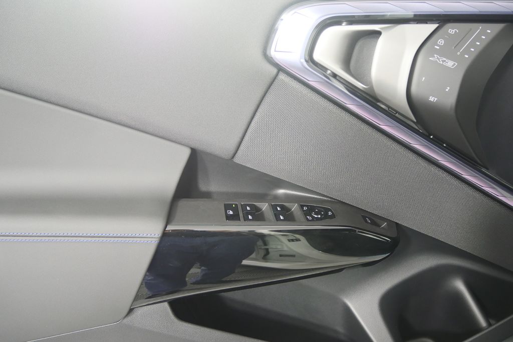 Thumbnail: 2026 BMW X3 - 9