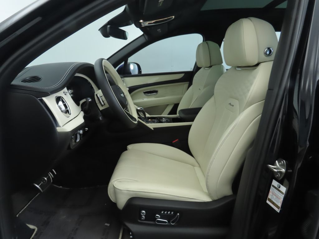 Thumbnail: 2023 Bentley Bentayga - 20