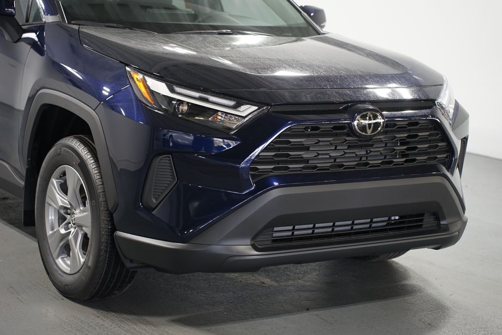 Thumbnail: 2025 Toyota RAV4 - 4