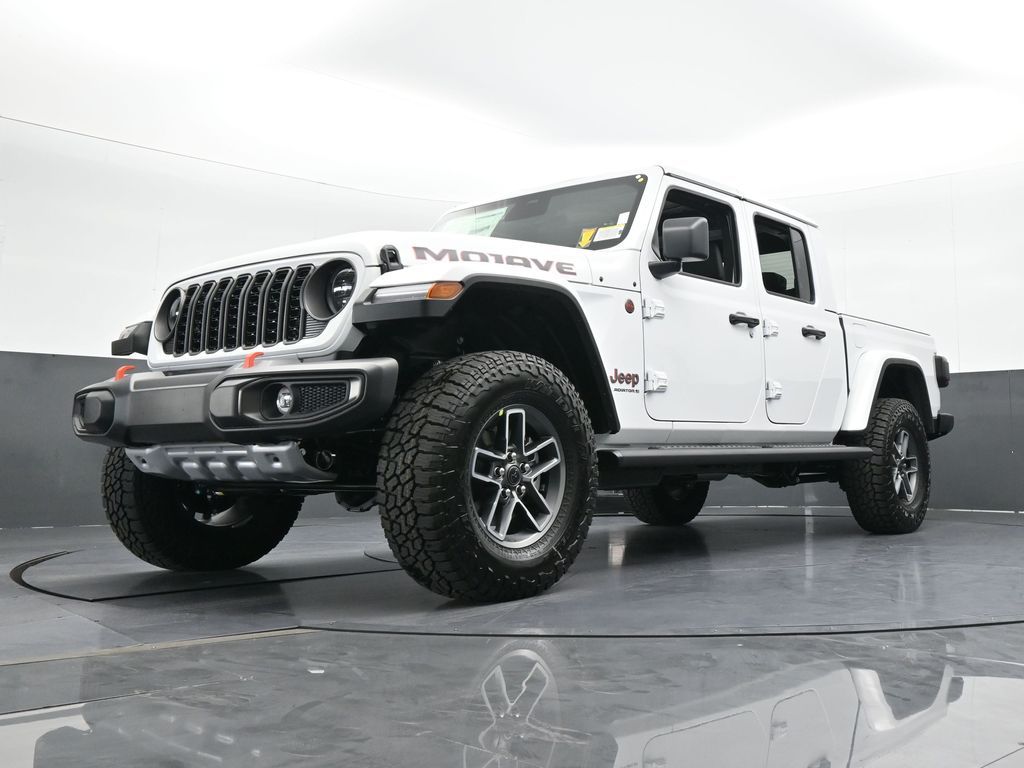 New 2026 bright white clearcoat Jeep Mojave image 52