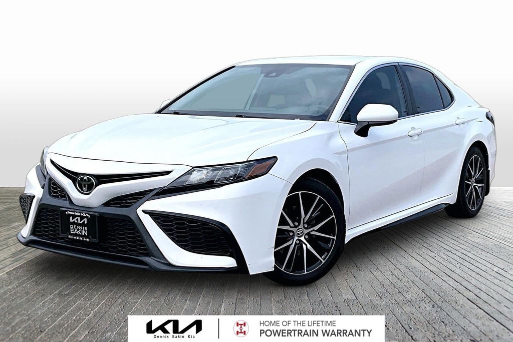 2021 Toyota Camry SE FWD