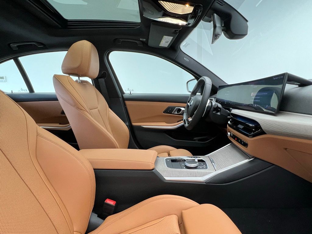 Thumbnail: 2025 BMW 3 Series - 6