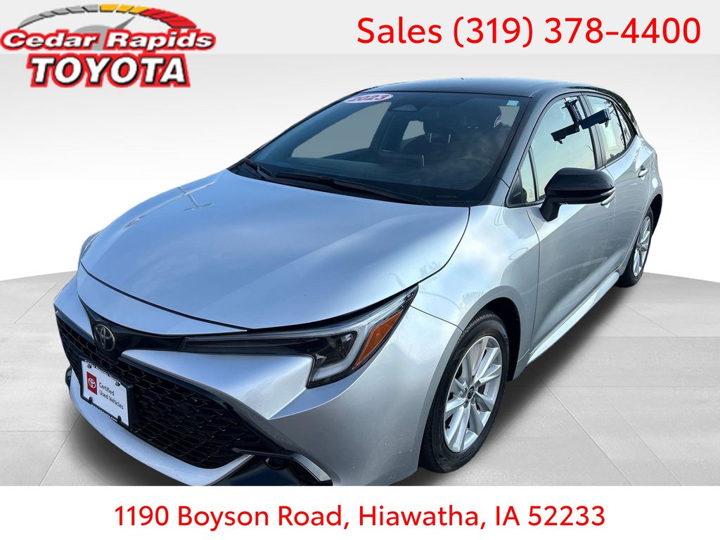 2023 Toyota Corolla Hatchback SE FWD