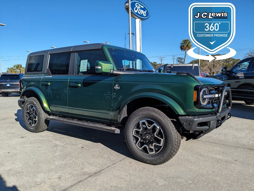 2024 Ford Bronco Outer Banks