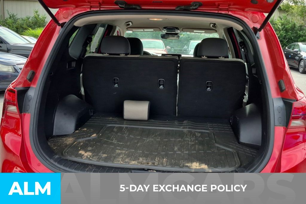 2022 Hyundai Santa Fe SEL photo 3