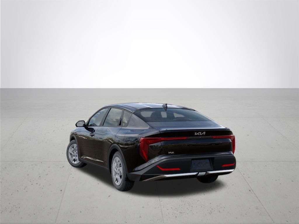 2025 Kia K4 LX photo 2