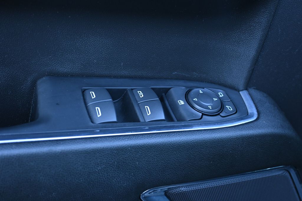 Thumbnail: 2024 Chevrolet Silverado 1500 - 28