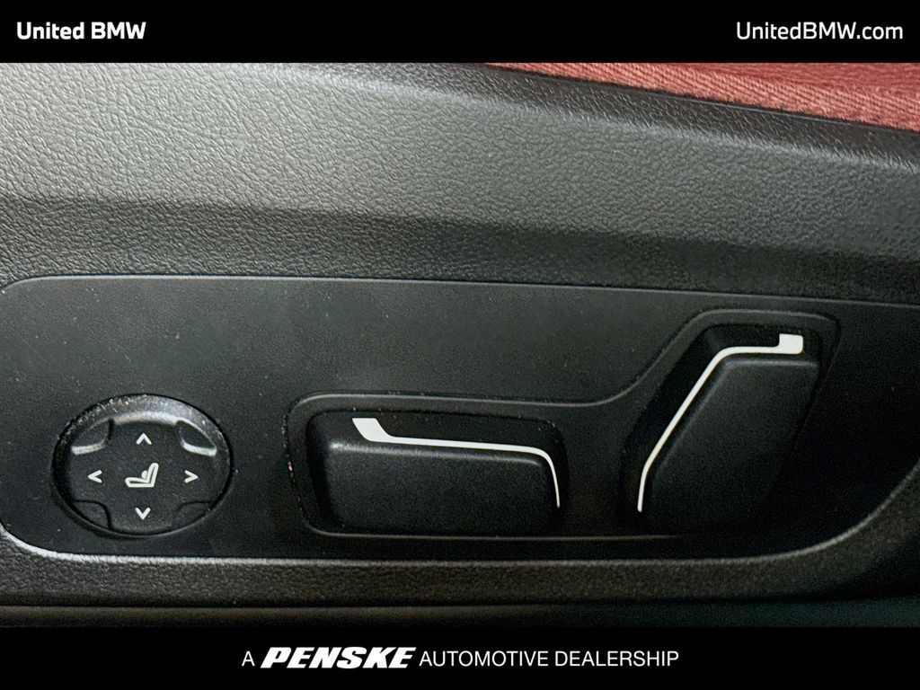 Thumbnail: 2025 BMW 3 Series - 4