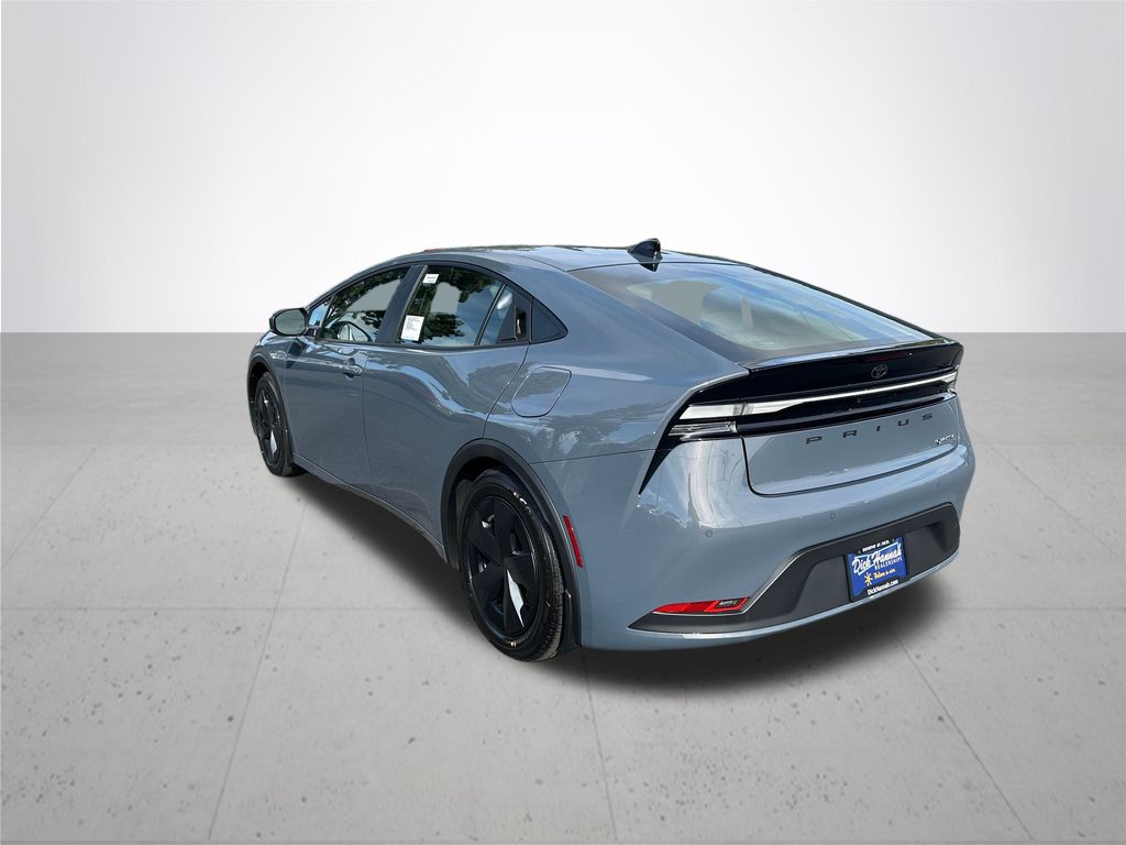 2026 Toyota Prius Plug-In Hybrid SE