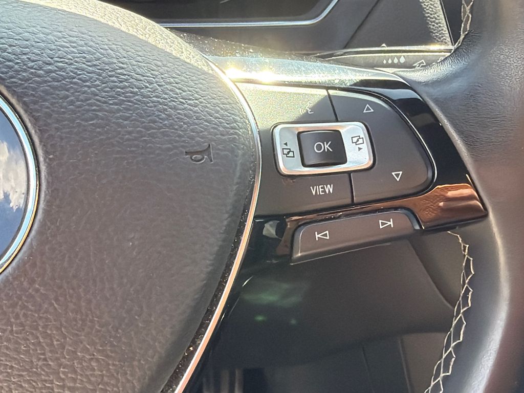 Used 2019 Gray Volkswagen 2.0T SEL Premium R-Line image 25