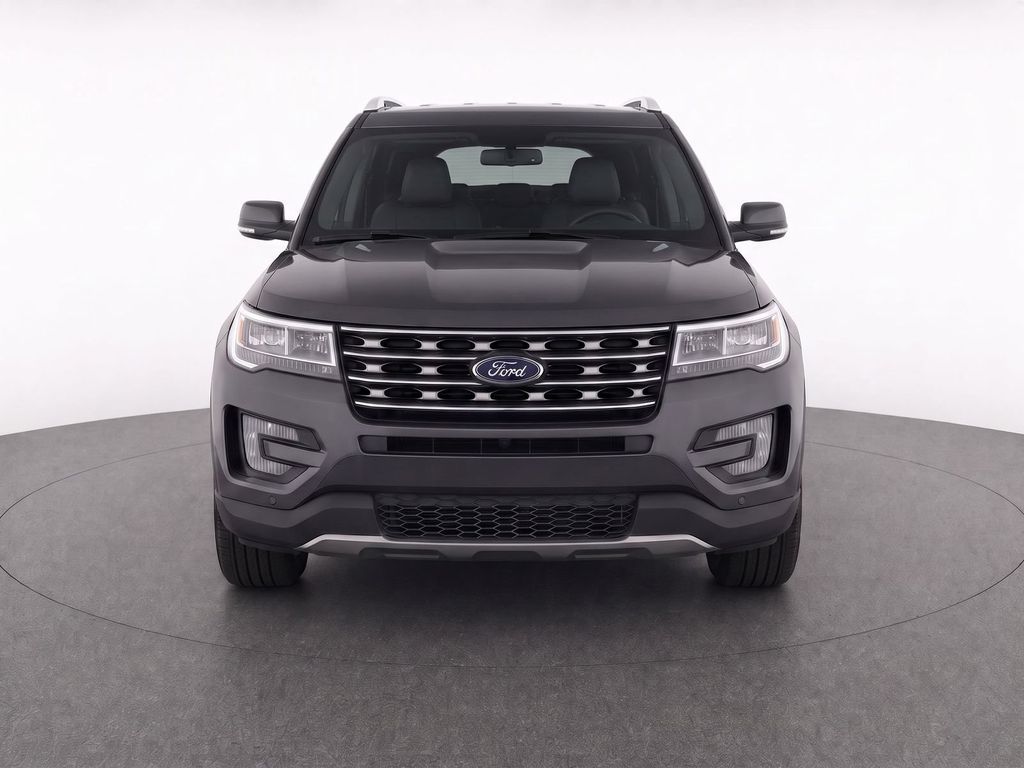 Used 2016 Magnetic Ford XLT image 5
