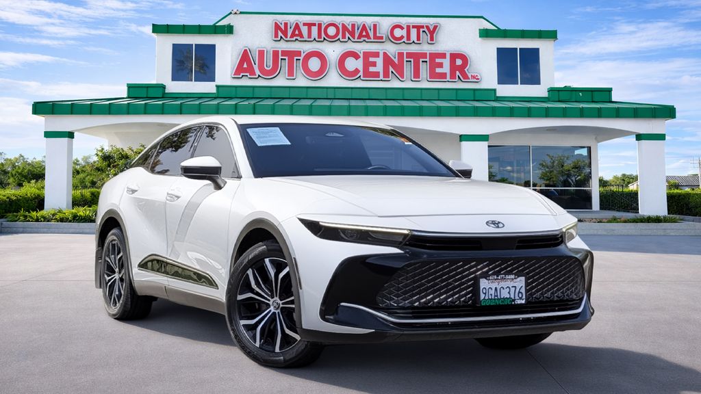 2023 Toyota Crown XLE AWD's photo