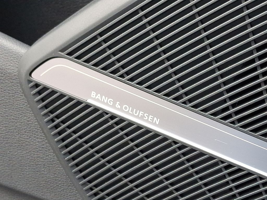 Thumbnail: 2021 Audi Q5 - 25