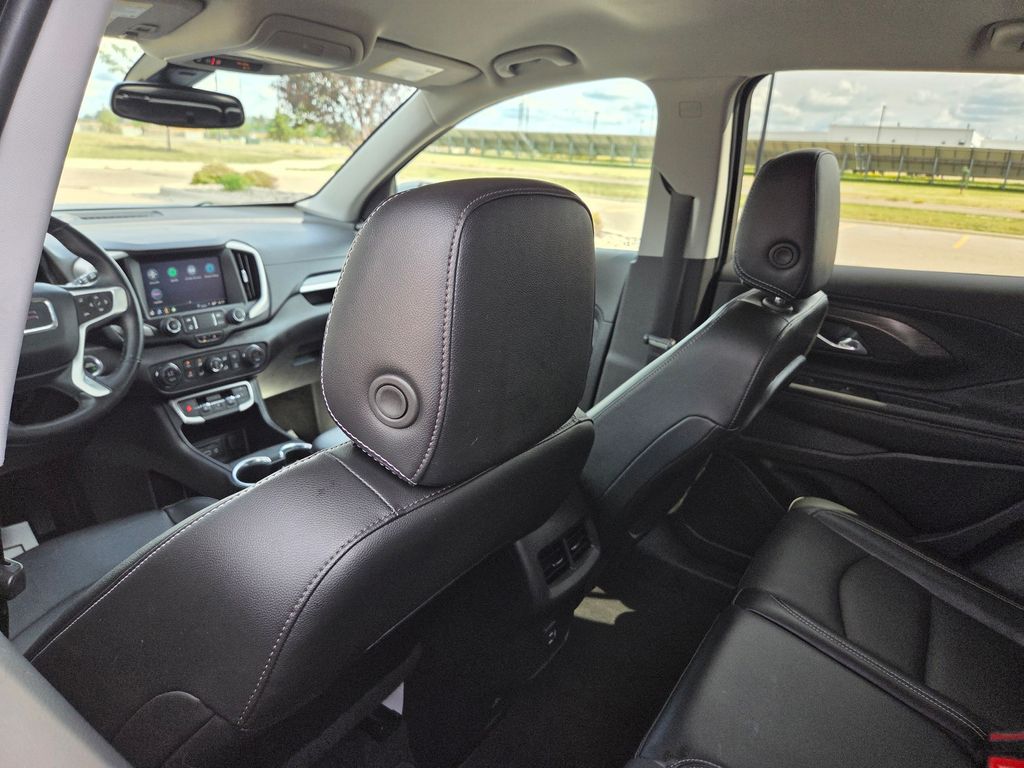 2024 GMC Terrain AWD SLT