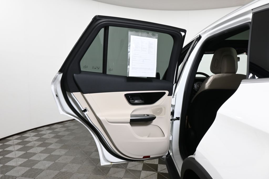 Thumbnail: 2026 Mercedes-Benz GLC - 30