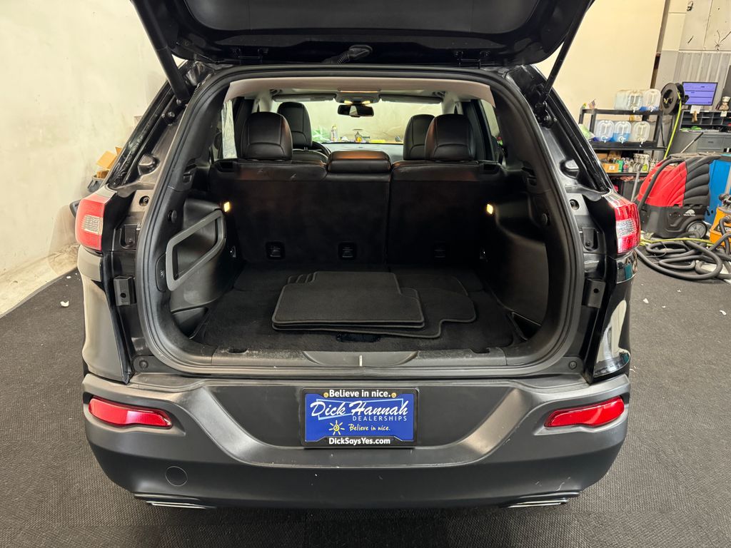 2018 Jeep Cherokee Latitude Plus