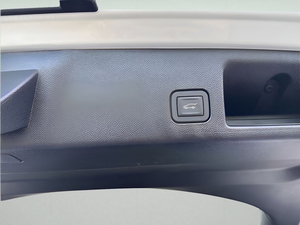 2025 Chevrolet Equinox EV RS - Photo 20