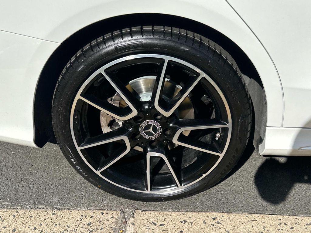 Thumbnail: 2020 Mercedes-Benz C-Class - 16