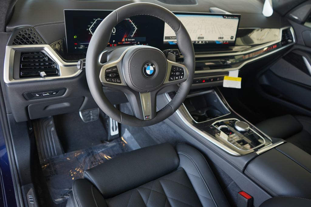 Thumbnail: 2026 BMW X5 - 13