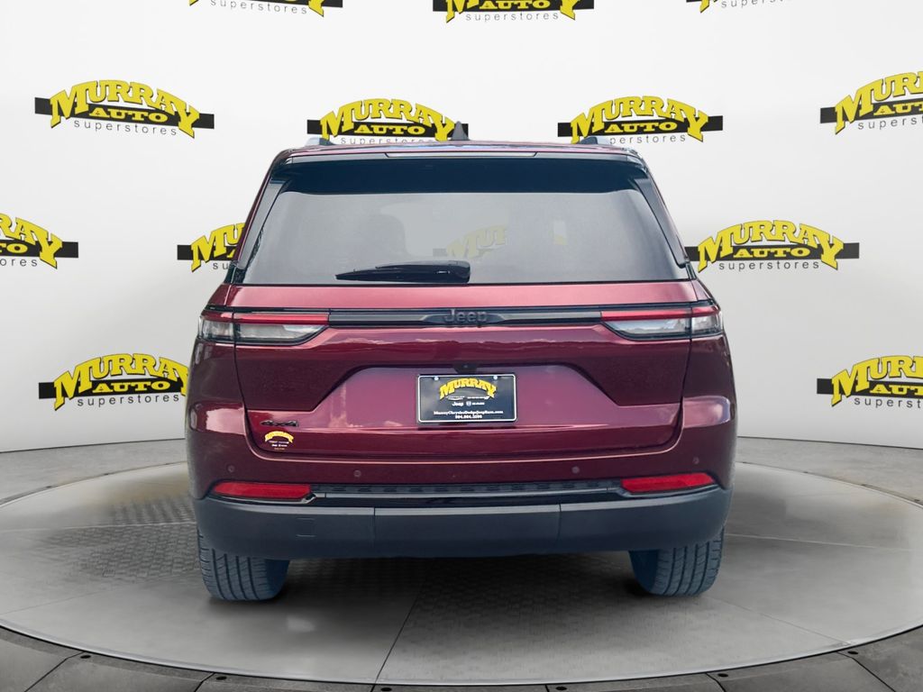 2023 Velvet Red Pearlcoat Jeep Grand Cherokee Altitude X 4X4 SUV