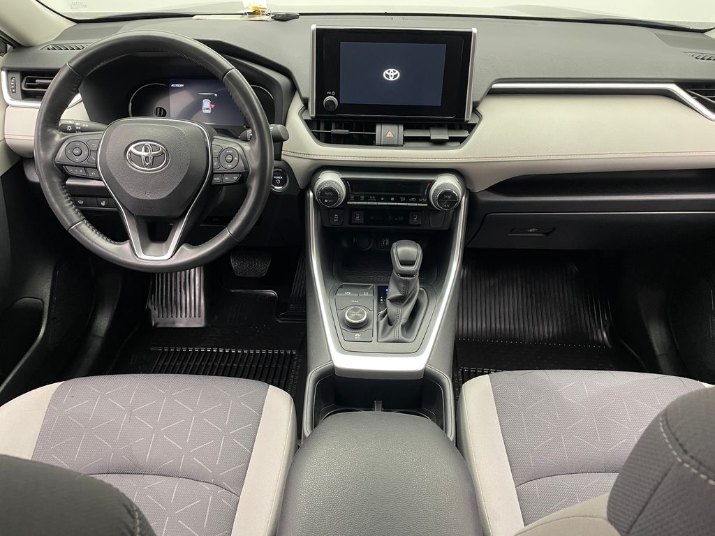 Thumbnail: 2024 Toyota RAV4 - 19