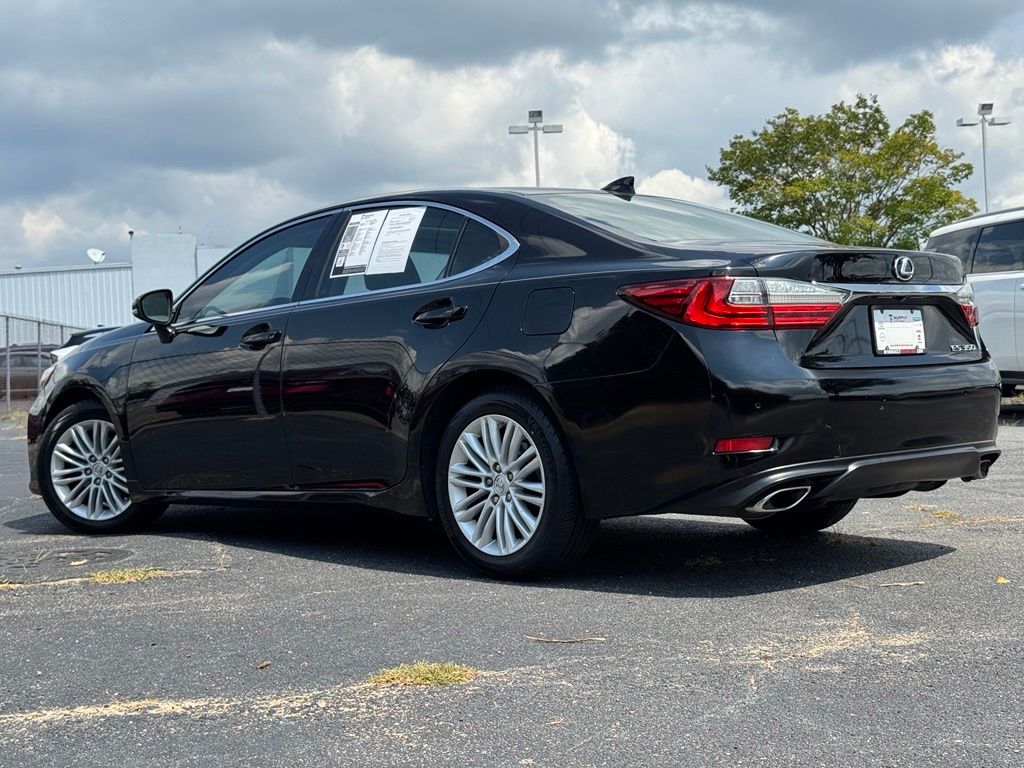 Used 2017 Lexus ES Sedan