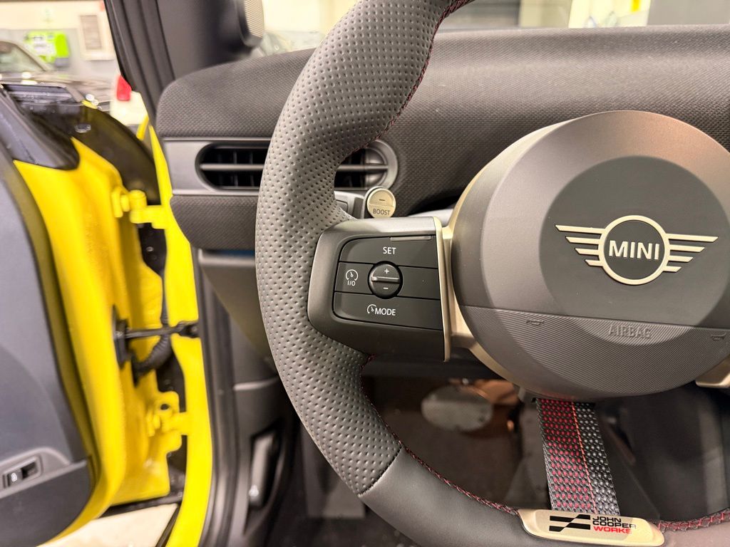 Thumbnail: 2026 MINI Cooper - 13