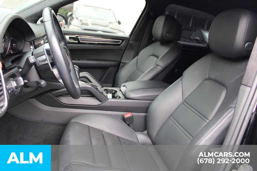 Used 2022  Porsche GTS image 11