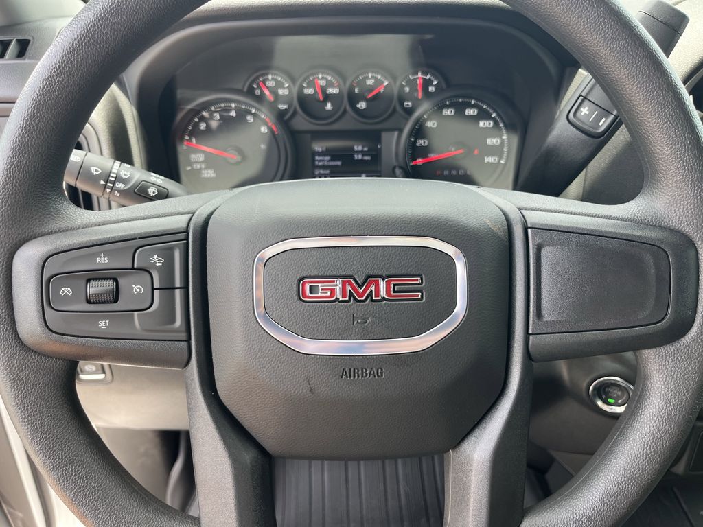 new 2025 GMC Sierra 1500 car, priced at $40,097