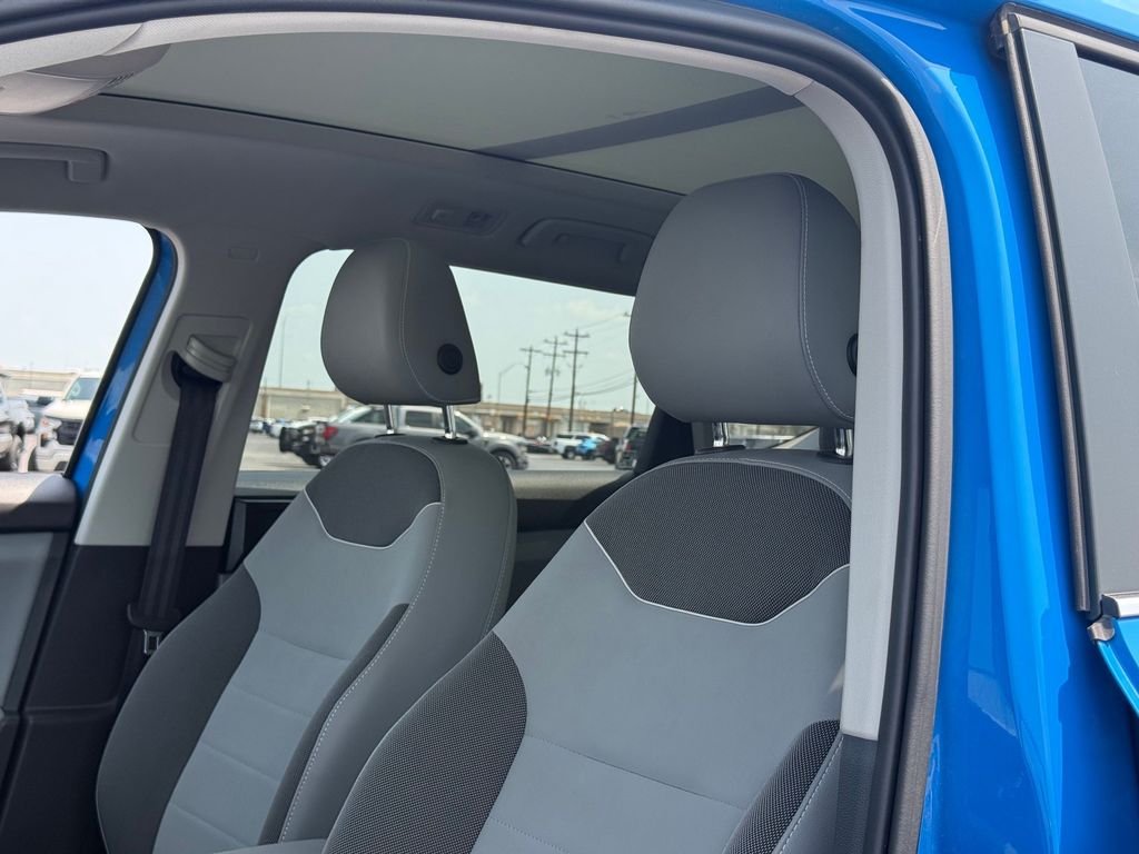 Used Car 2023 Volkswagen Taos  1.5t Se For Sale Under $25,000 In Austin, Texas