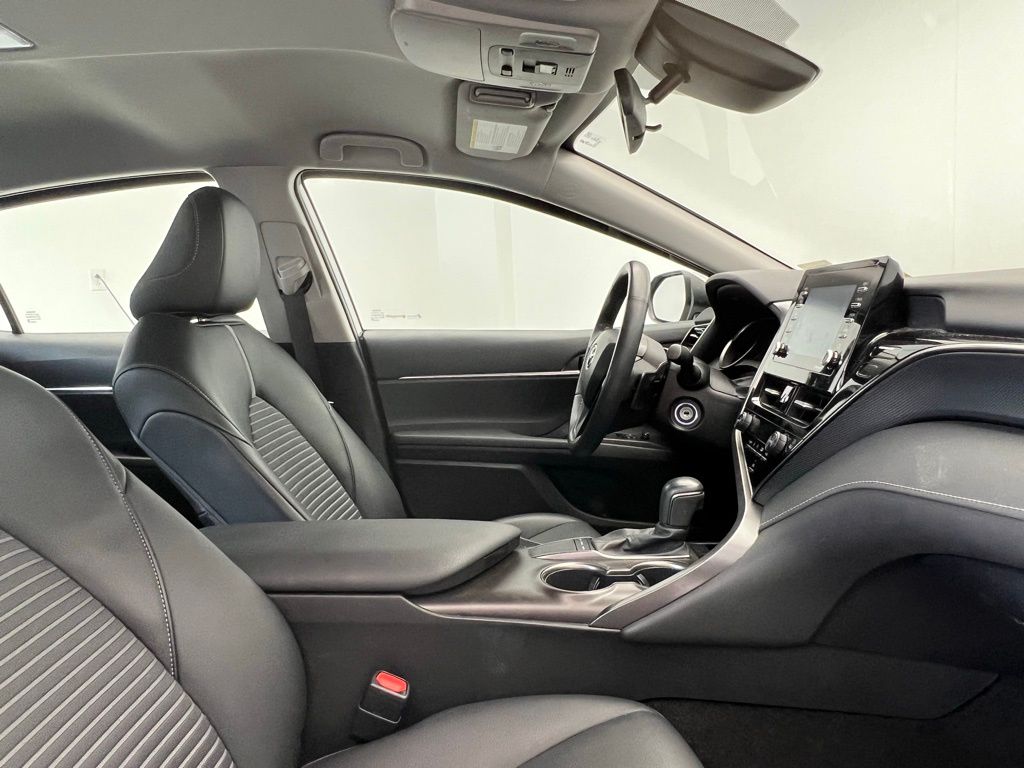 Thumbnail: 2023 Toyota Camry - 6