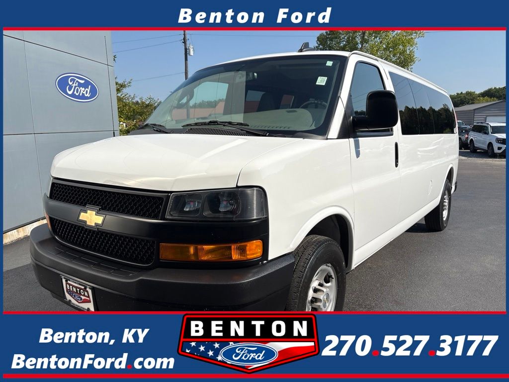 2025 Chevrolet Express 3500 LS Extended RWD