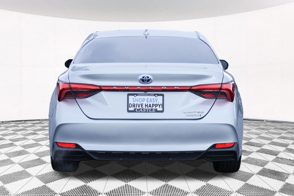 2019 Toyota Avalon Hybrid Limited 12