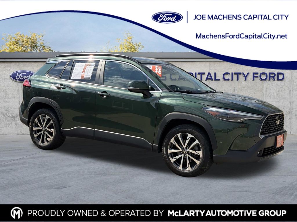 2023 Toyota Corolla Cross XLE AWD