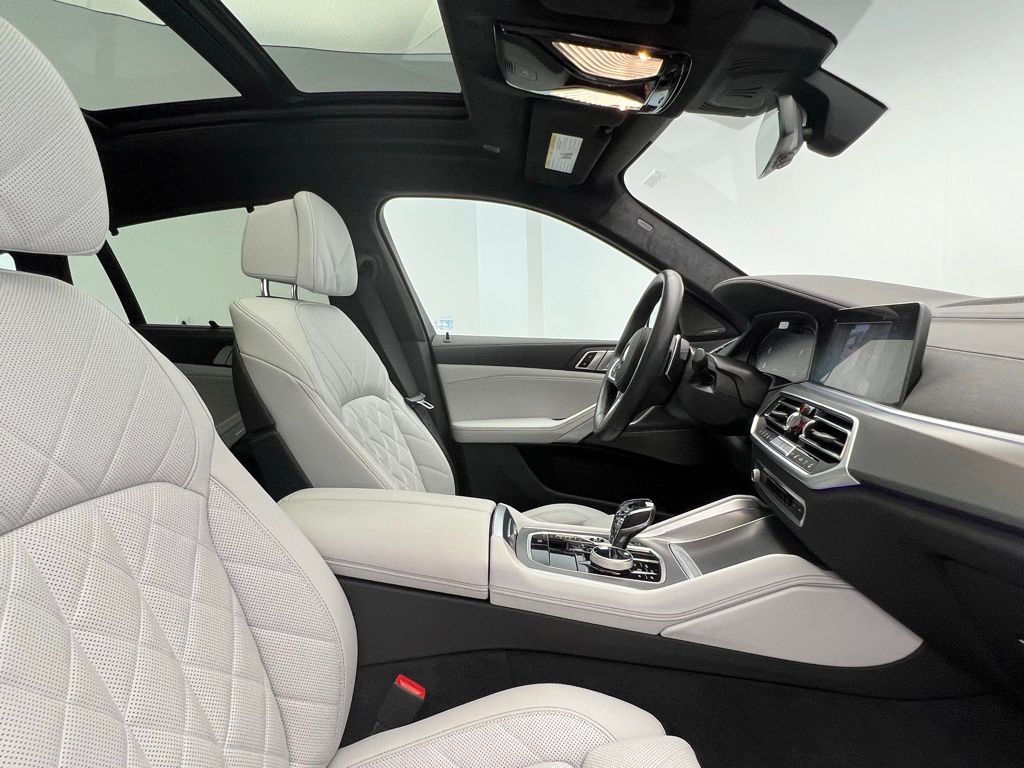 Thumbnail: 2023 BMW X6 - 7