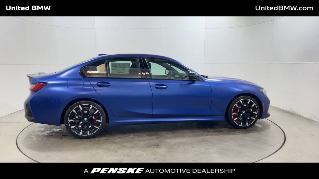 Thumbnail: 2025 BMW 3 Series - 9