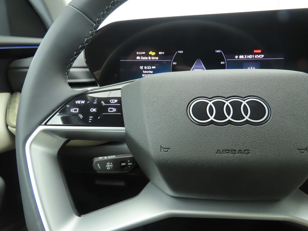 Thumbnail: 2025 Audi Q5 - 12