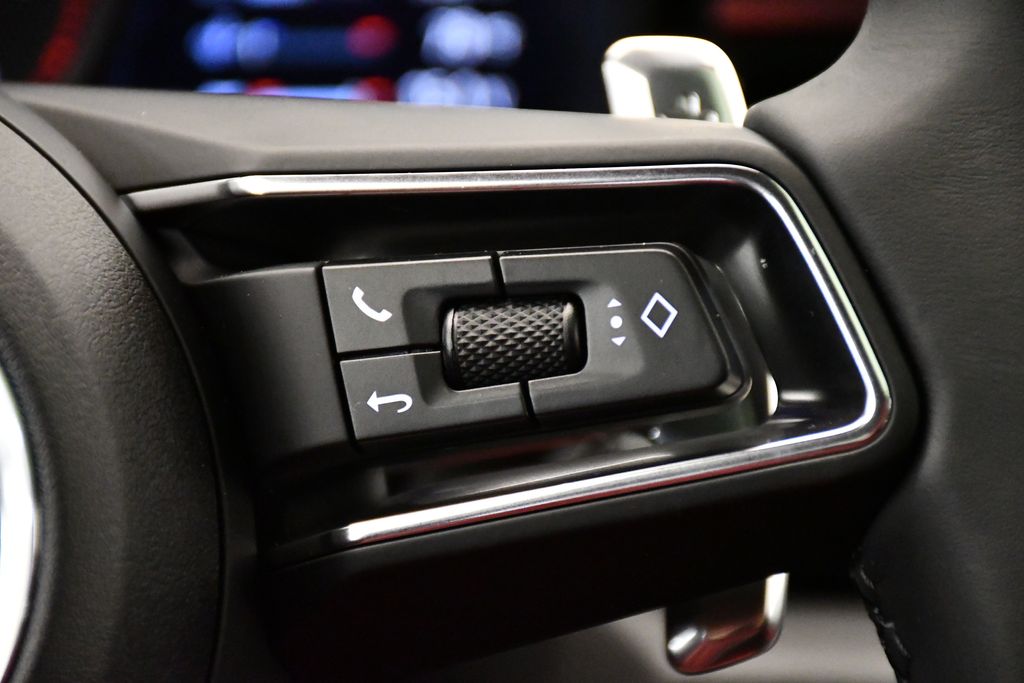 Thumbnail: 2025 Porsche Macan - 26