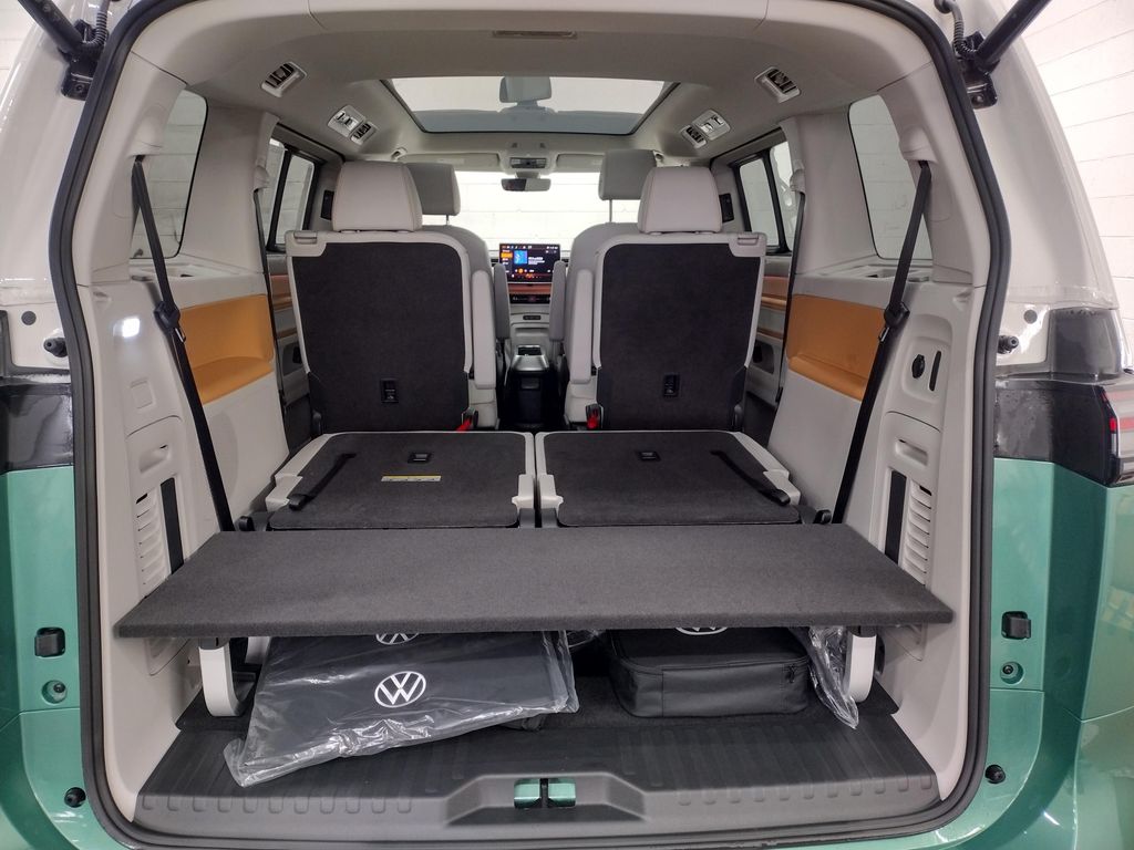 2025 Volkswagen ID. Buzz Pro S Plus