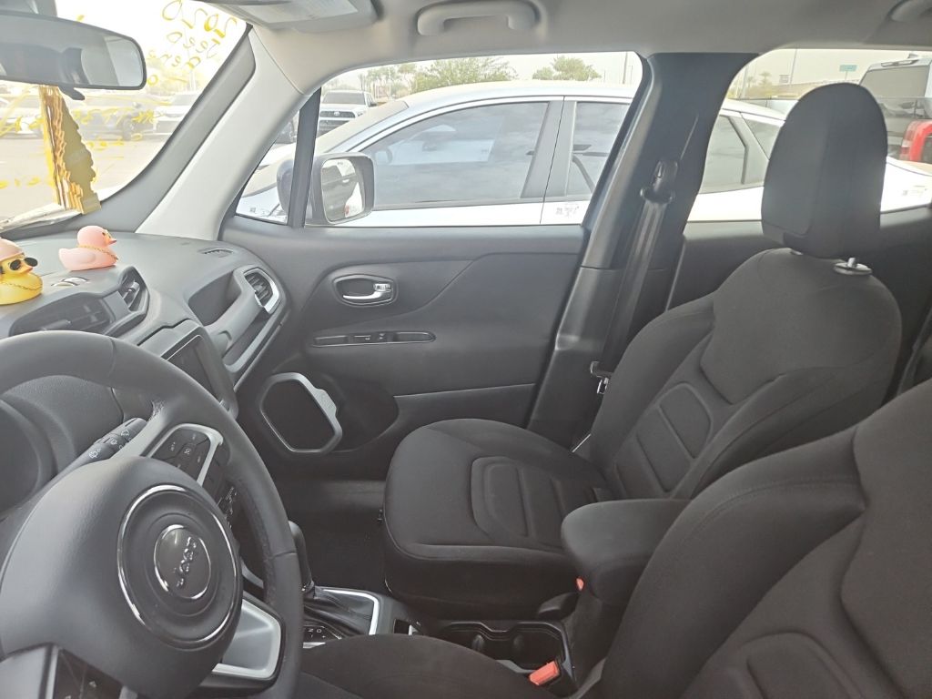 Used 2020 Blue Jeep Latitude image 5