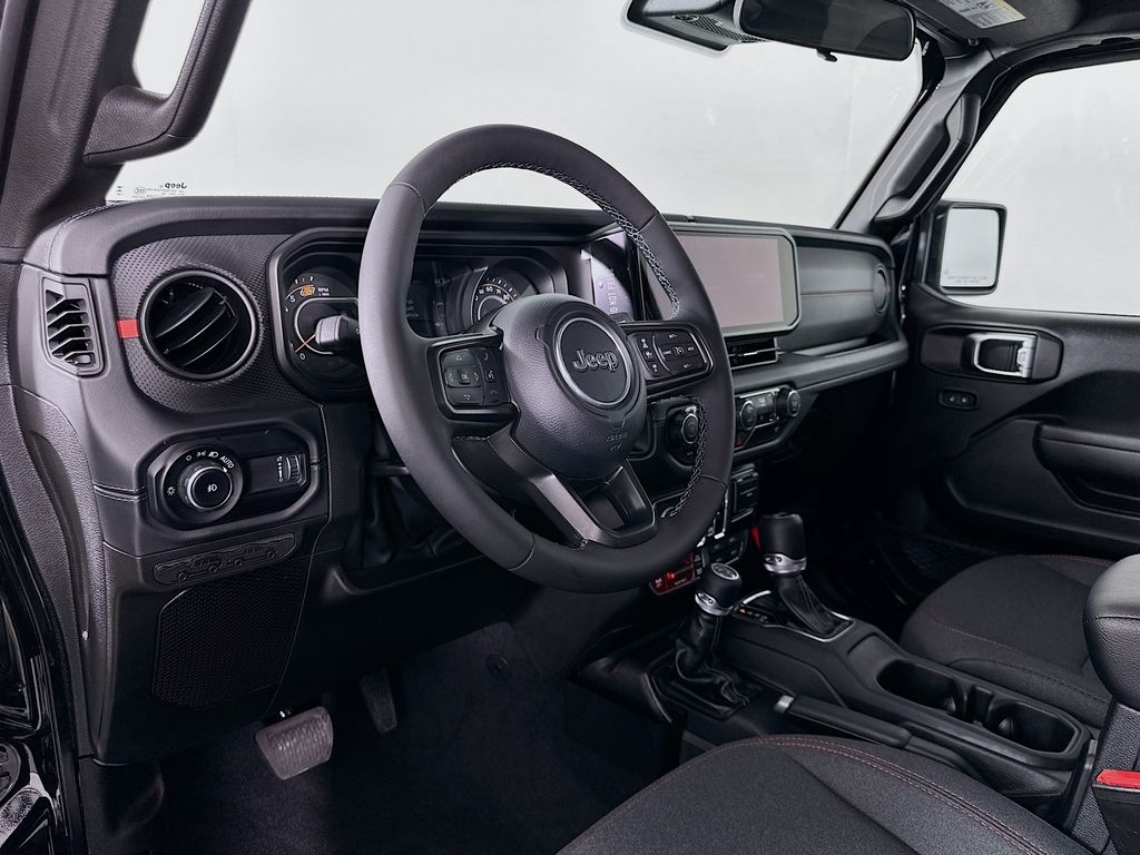 Thumbnail: 2025 Jeep Wrangler - 9