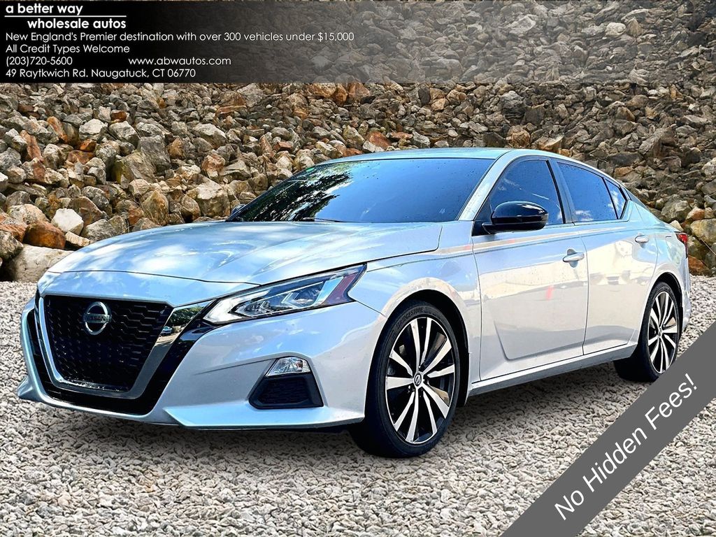 Brilliant Silver Metallic 2022 Nissan Altima Sedan Front-Wheel Drive Continuously Variable Transmission