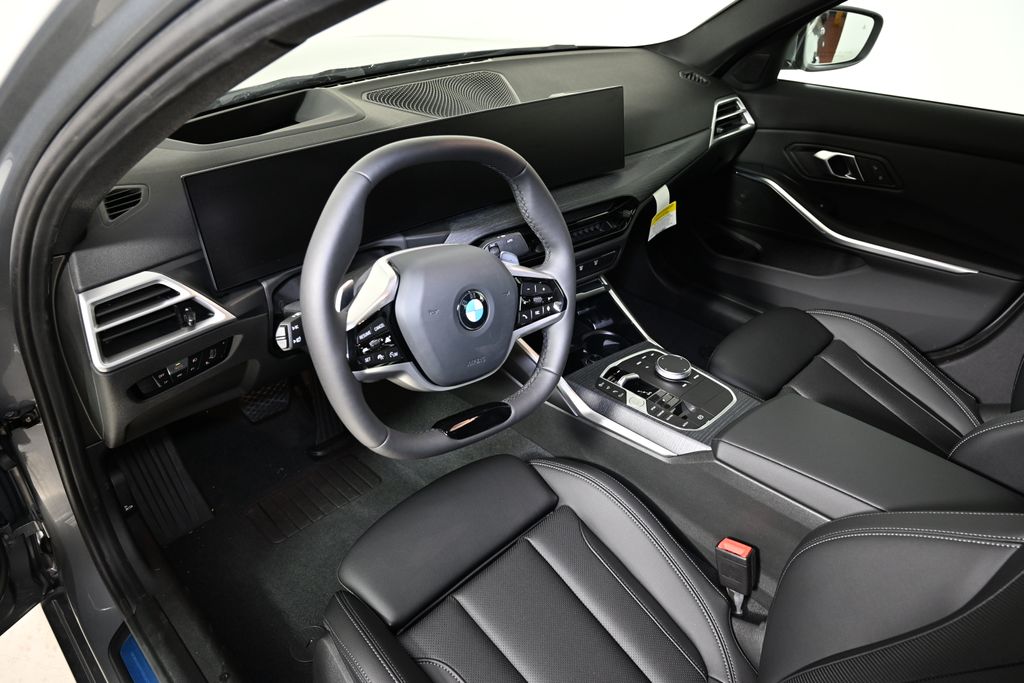 Thumbnail: 2026 BMW 3 Series - 15